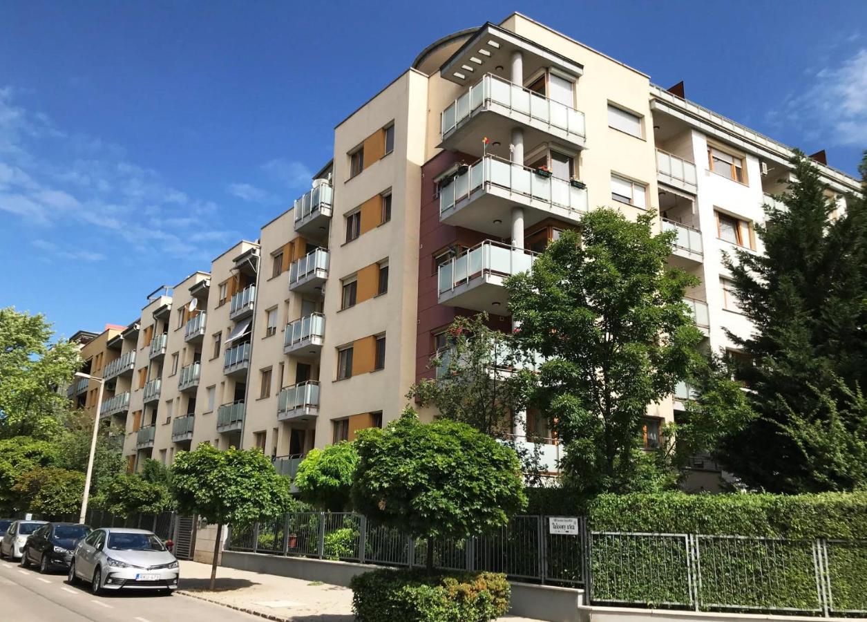 Harmony Apartments Budapest Exterior photo